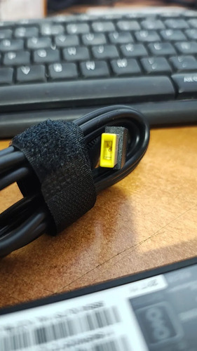 Cargador Lenovo Original 20v 3.25a Punta Rectangular Negro - Imagen 6
