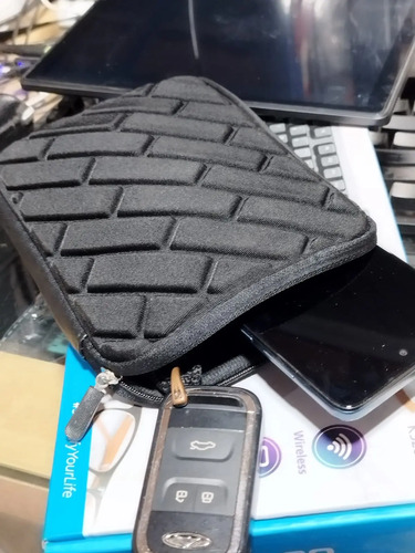 Funda Tablet 7 Pulgadas Multiuso Tipo Estuche Con Cierre Negro - Imagen 3