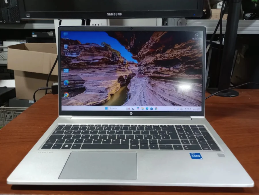 Notebook Hp Probook 450 G8, 16gb 256m2, Win11 Pro 15.6 Plateado - Imagen 3