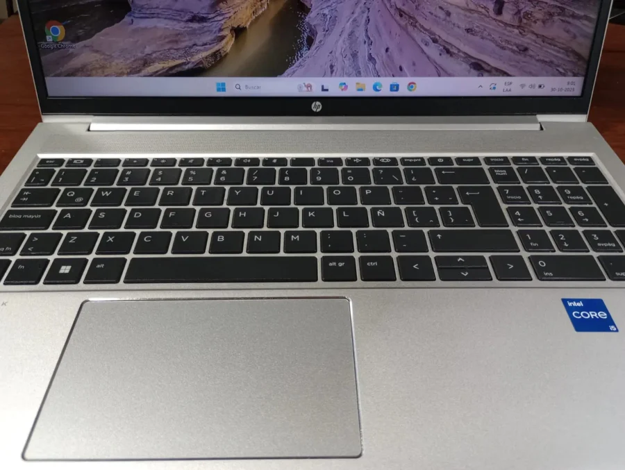 Notebook Hp Probook 450 G8, 16gb 256m2, Win11 Pro 15.6 Plateado - Imagen 4