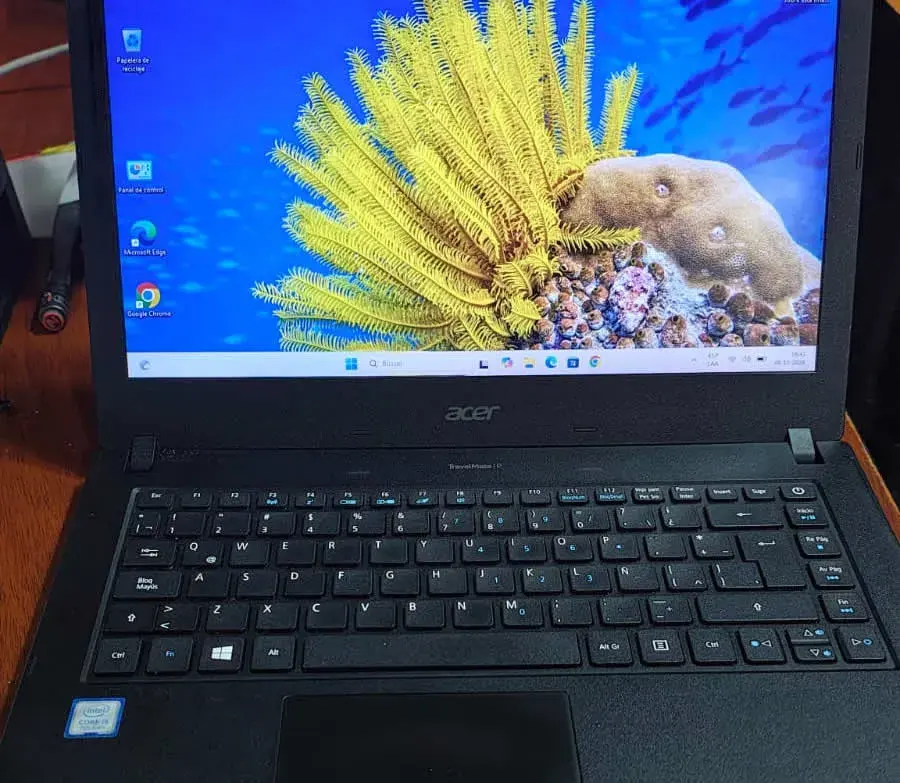 Notebook Acer Travelmate P2410 Core I5 8gb Ssd 120gb W11 Negro - Imagen 6